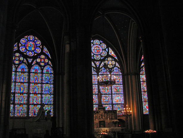 Two side chapels in Notre Dame