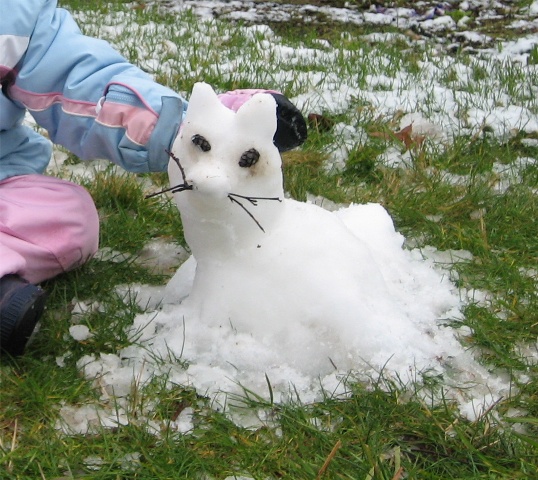 'Snow Kitty' by E & G, (March 29, 2008)