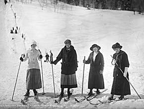 Lady Skiers