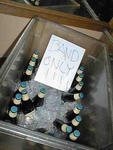 Hot beer, cold beer!